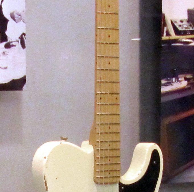 Fender發表第一把量產實心電吉他